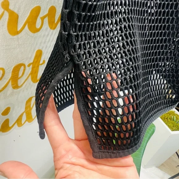 GOOD AMERICA Warrior Mesh Cover Up Workout Top Oversized Short Sleeve Medium - Picture 8 of 12